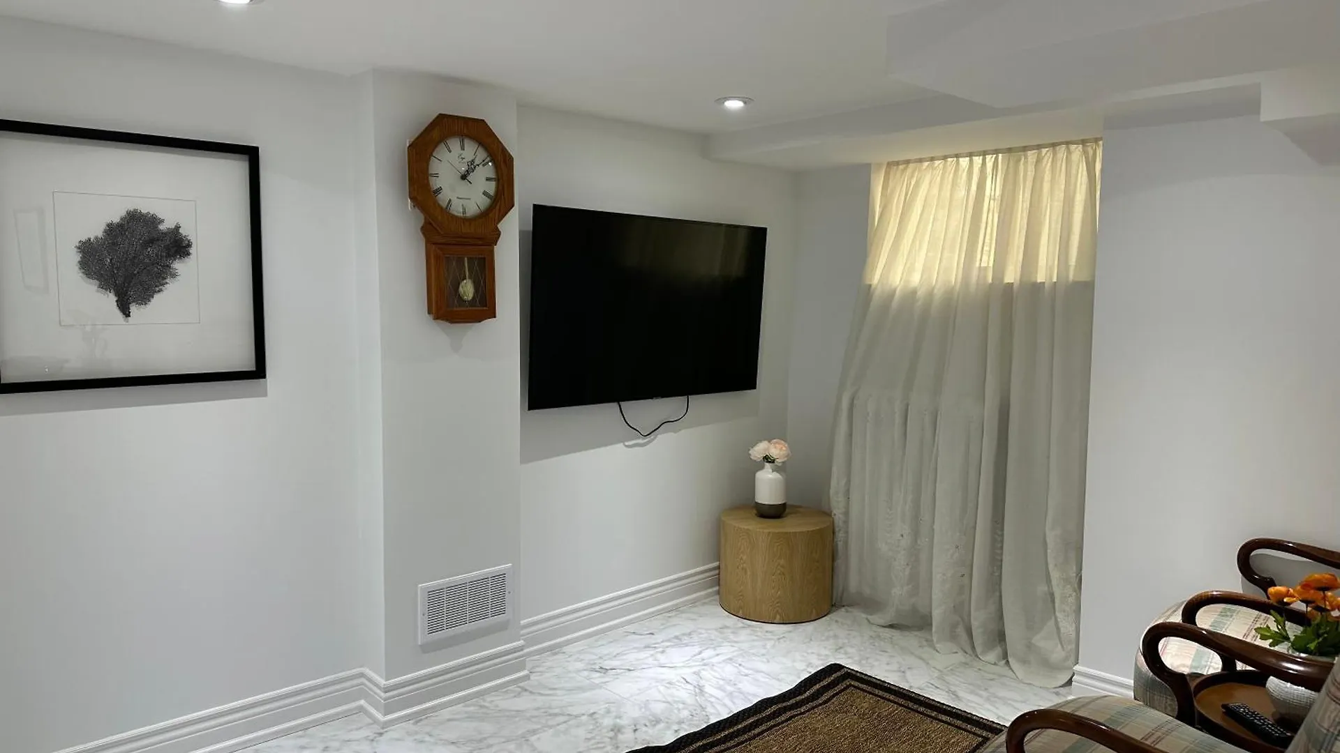 טורונטו Double Bedroom On Up Or 3 Bedrooms In Basement Near Eglinton Subway Station
